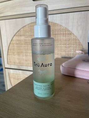 TruAura Balancing Facial Mist